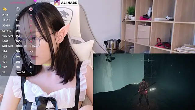 Snapshot of aliiiiiina chatting on 01-08-25, 06:52 aliiiiiina online show from 01-08-25, 06:52