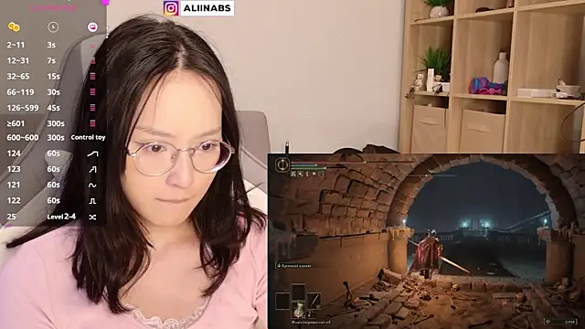 Snapshot of aliiiiiina chatting on 01-21-25, 01:50 aliiiiiina online show from 01-21-25, 01:50