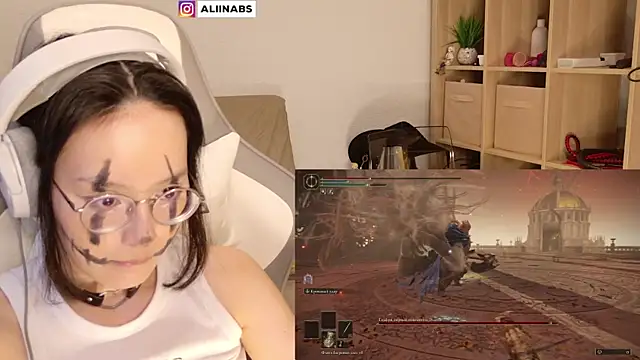 Snapshot of aliiiiiina chatting on 01-30-25, 07:04 aliiiiiina online show from 01-30-25, 07:04