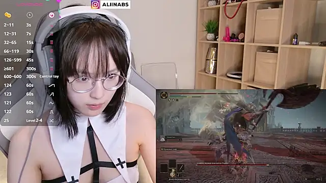 Snapshot of aliiiiiina chatting on 02-07-25, 06:13 aliiiiiina online show from 02-07-25, 06:13