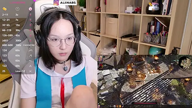 Snapshot of aliiiiiina chatting on 03-07-25, 06:54 aliiiiiina online show from 03-07-25, 06:54