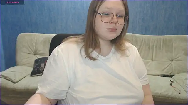 Snapshot of Touch_me_more_please chatting on 03-12-25, 08:41 Touch me more please online show from 03-12-25, 08:41