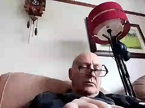 Snapshot of keeenn11 chatting on 02-11-25, 10:48 keeenn11 online show from 02-11-25, 10:48