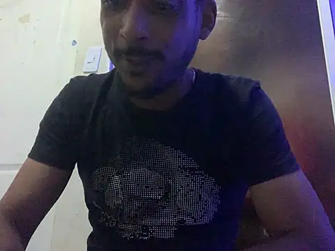 Snapshot of domigoodguy chatting on 02-02-25, 10:17 domigoodguy online show from 02-02-25, 10:17