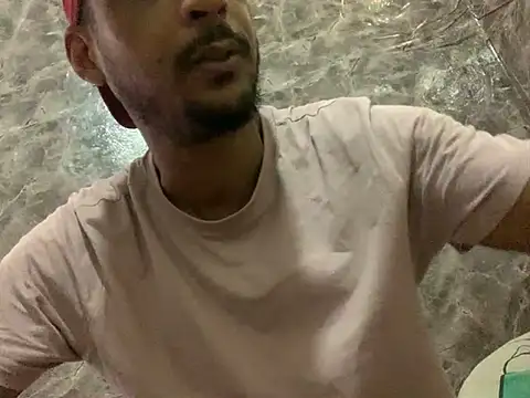 Snapshot of domigoodguy chatting on 02-04-25, 11:59 domigoodguy online show from 02-04-25, 11:59