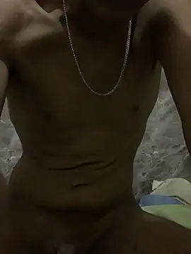 Snapshot of domigoodguy chatting on 02-25-25, 03:20 domigoodguy online show from 02-25-25, 03:20