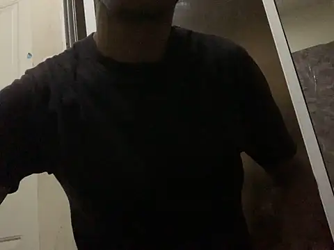 Snapshot of domigoodguy chatting on 02-25-25, 07:58 domigoodguy online show from 02-25-25, 07:58