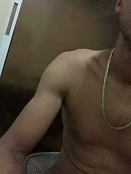 Snapshot of domigoodguy chatting on 03-01-25, 03:32 domigoodguy online show from 03-01-25, 03:32