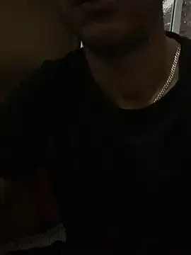 Snapshot of domigoodguy chatting on 03-01-25, 02:23 domigoodguy online show from 03-01-25, 02:23