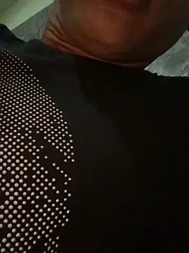 Snapshot of domigoodguy chatting on 03-08-25, 04:06 domigoodguy online show from 03-08-25, 04:06