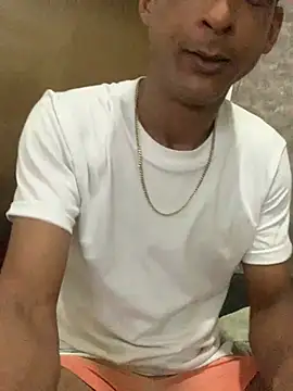 Snapshot of domigoodguy chatting on 03-09-25, 12:31 domigoodguy online show from 03-09-25, 12:31