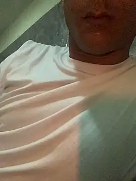 Snapshot of domigoodguy chatting on 03-09-25, 05:49 domigoodguy online show from 03-09-25, 05:49