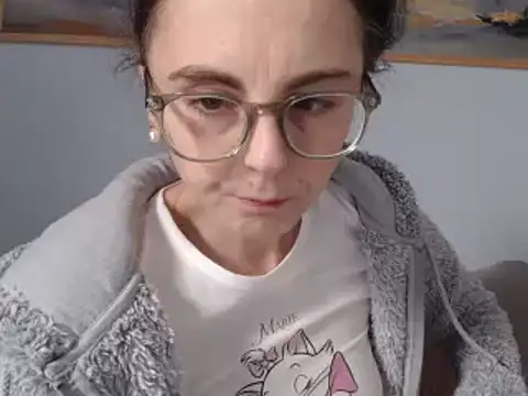 cleophee online show from 02-09-25, 10:31