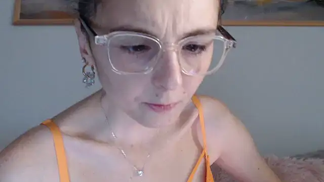 Snapshot of cleophee chatting on 07-08-26, 05:45 cleophee online show from 07-08-26, 05:45