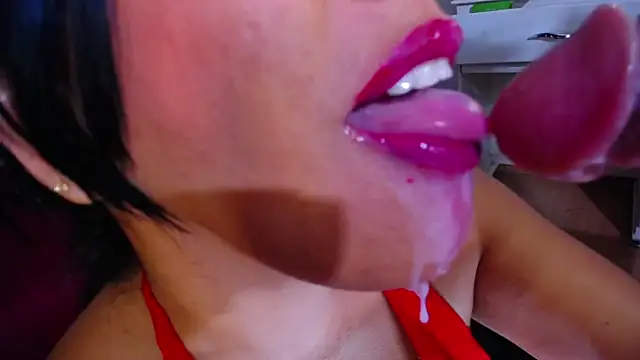 Snapshot of anastasia_slave chatting on 07-09-26, 03:16 anastasia slave online show from 07-09-26, 03:16