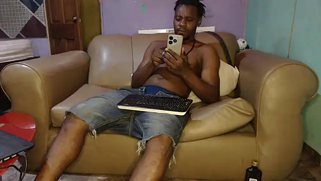 Snapshot of Tirichexxx chatting on 12-24-24, 03:26 Tirichexxx online show from 12-24-24, 03:26