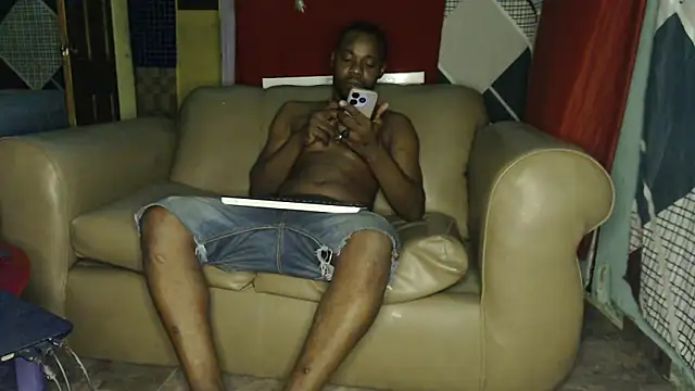 Snapshot of Tirichexxx chatting on 12-28-24, 10:34 Tirichexxx online show from 12-28-24, 10:34