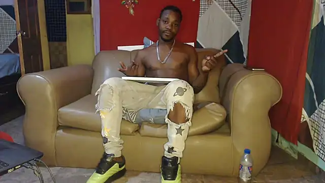 Snapshot of Tirichexxx chatting on 01-03-25, 03:38 Tirichexxx online show from 01-03-25, 03:38