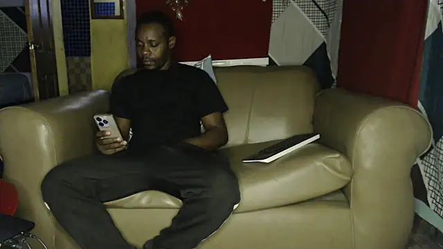 Snapshot of Tirichexxx chatting on 01-03-25, 04:37 Tirichexxx online show from 01-03-25, 04:37