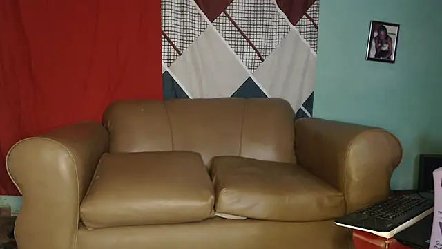 Snapshot of Tirichexxx chatting on 01-12-25, 05:33 Tirichexxx online show from 01-12-25, 05:33