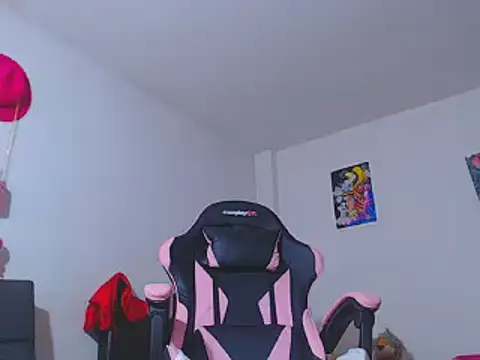 Snapshot of MARIANAWEED chatting on 02-01-26, 07:56 MARIANAWEED online show from 02-01-26, 07:56