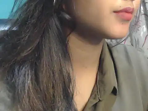 Snapshot of NancyRuvi chatting on 12-12-24, 06:42 NancyRuvi online show from 12-12-24, 06:42