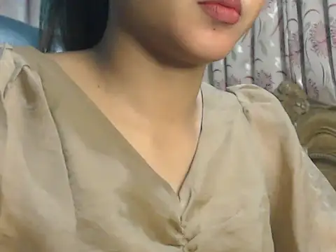 Snapshot of NancyRuvi chatting on 12-21-24, 05:40 NancyRuvi online show from 12-21-24, 05:40