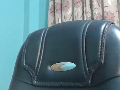 Snapshot of NancyRuvi chatting on 01-05-25, 04:27 NancyRuvi online show from 01-05-25, 04:27