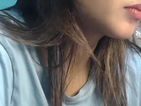 Snapshot of NancyRuvi chatting on 01-20-25, 05:27 NancyRuvi online show from 01-20-25, 05:27