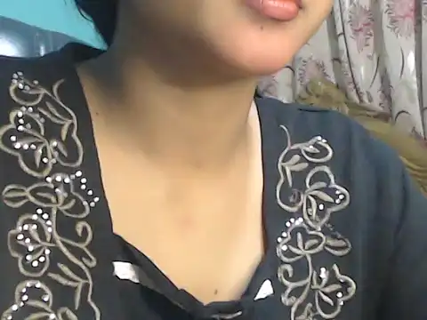 Snapshot of NancyRuvi chatting on 01-21-25, 03:32 NancyRuvi online show from 01-21-25, 03:32