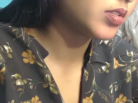 Snapshot of NancyRuvi chatting on 01-28-25, 05:24 NancyRuvi online show from 01-28-25, 05:24