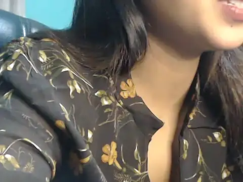 Snapshot of NancyRuvi chatting on 01-28-25, 08:26 NancyRuvi online show from 01-28-25, 08:26