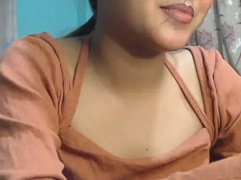 Snapshot of NancyRuvi chatting on 10-06-25, 03:09 NancyRuvi online show from 10-06-25, 03:09