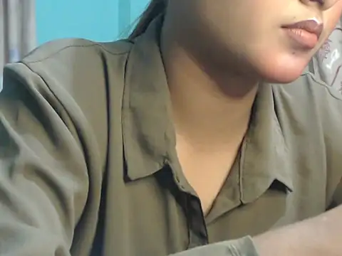 Snapshot of NancyRuvi chatting on 10-07-25, 03:42 NancyRuvi online show from 10-07-25, 03:42