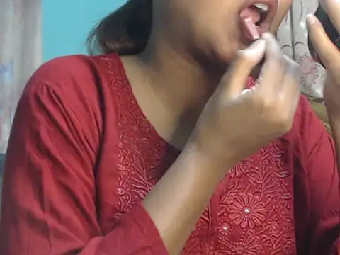 Snapshot of NancyRuvi chatting on 10-08-25, 02:36 NancyRuvi online show from 10-08-25, 02:36