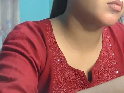 Snapshot of NancyRuvi chatting on 10-11-25, 04:16 NancyRuvi online show from 10-11-25, 04:16