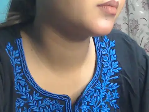 Snapshot of NancyRuvi chatting on 11-09-25, 04:49 NancyRuvi online show from 11-09-25, 04:49