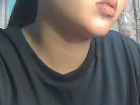 Snapshot of NancyRuvi chatting on 11-17-25, 03:07 NancyRuvi online show from 11-17-25, 03:07