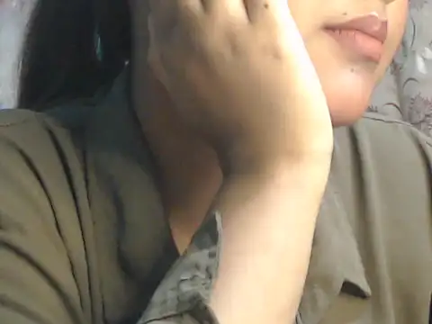 Snapshot of NancyRuvi chatting on 11-22-25, 05:01 NancyRuvi online show from 11-22-25, 05:01