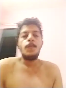 Snapshot of dzboy1994 chatting on 11-19-25, 04:18 dzboy1994 online show from 11-19-25, 04:18