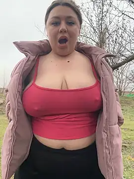 Snapshot of Sara_Slow chatting on 12-28-24, 01:17 Sara Slow online show from 12-28-24, 01:17