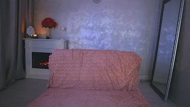 Snapshot of Michelle90u chatting on 02-22-26, 07:56 Michelle90u online show from 02-22-26, 07:56