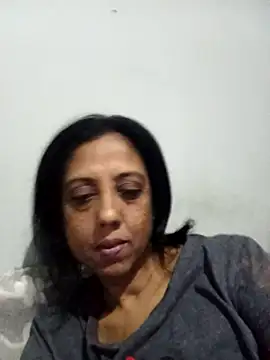 Snapshot of Mahi4luv chatting on 07-11-26, 10:00 Mahi4luv online show from 07-11-26, 10:00