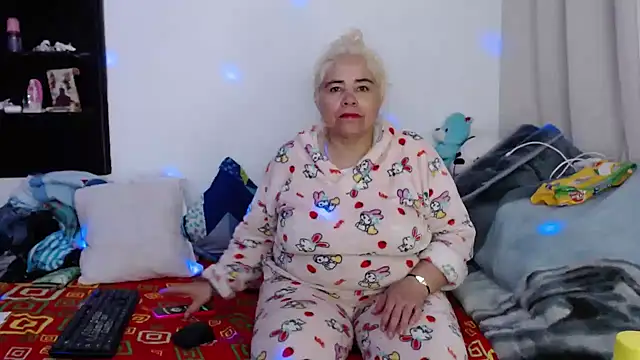 Snapshot of estrellita_fugaz16x chatting on 12-27-24, 03:09 estrellita fugaz16x online show from 12-27-24, 03:09