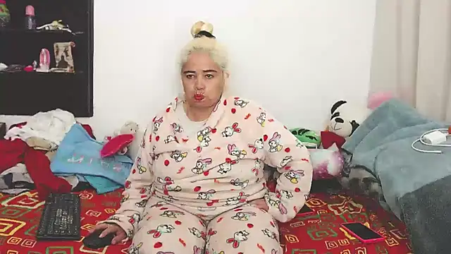 Snapshot of estrellita_fugaz16x chatting on 01-04-25, 05:05 estrellita fugaz16x online show from 01-04-25, 05:05