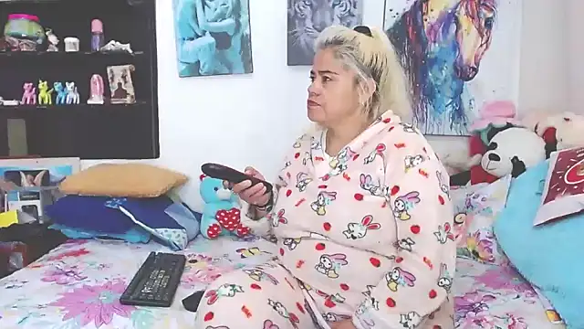 Snapshot of estrellita_fugaz16x chatting on 02-08-25, 02:58 estrellita fugaz16x online show from 02-08-25, 02:58