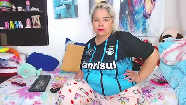 Snapshot of estrellita_fugaz16x chatting on 02-19-25, 02:12 estrellita fugaz16x online show from 02-19-25, 02:12