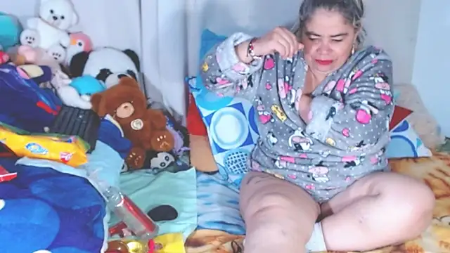 Snapshot of estrellita_fugaz16x chatting on 09-30-25, 04:28 estrellita fugaz16x online show from 09-30-25, 04:28
