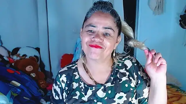 Snapshot of estrellita_fugaz16x chatting on 10-12-25, 11:26 estrellita fugaz16x online show from 10-12-25, 11:26