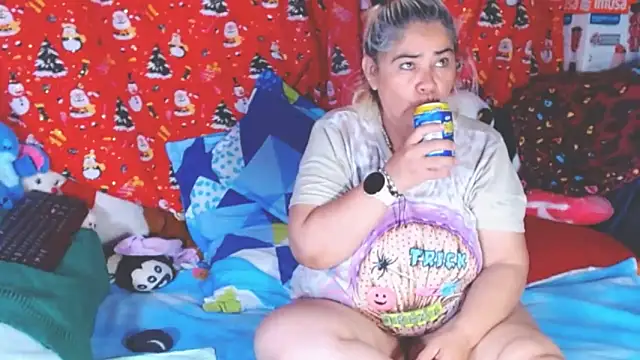 estrellita fugaz16x online show from 02-13-26, 01:12